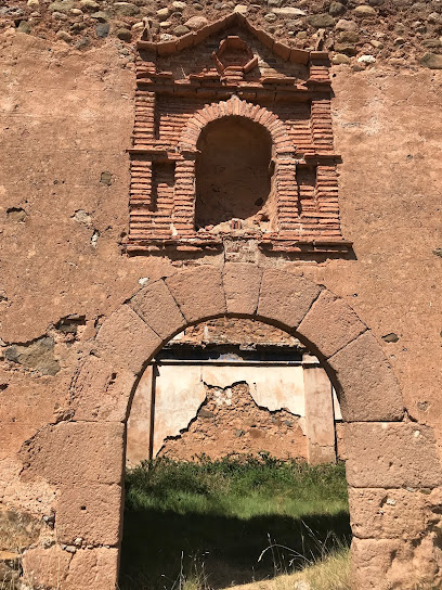 Ermita en ruinas