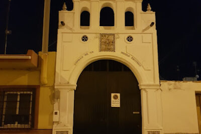 Capilla de la Hermandad de la Divina Pastora de PADRE PIO - Sevilla