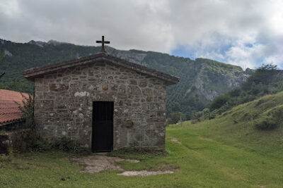Ermita Sancti Spiritu - Cegama