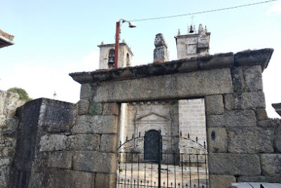 Igrexa de Santa María de Mugares
