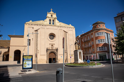 Parroquia de Santo Domingo (PP. Paúles) - Badajoz