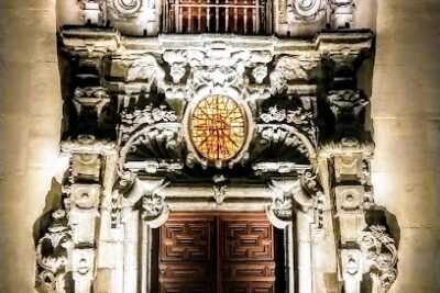 Capilla - Portada del arquitecto Pedro de Ribera - Madrid