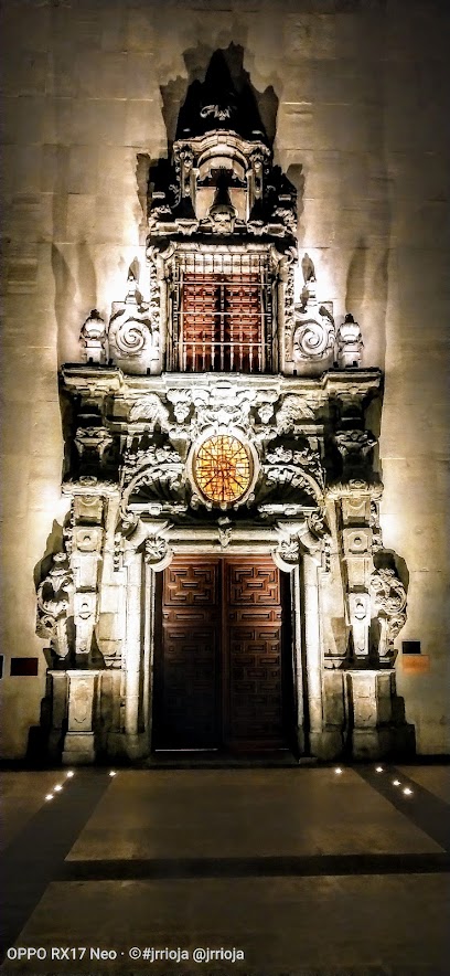 Capilla - Portada del arquitecto Pedro de Ribera