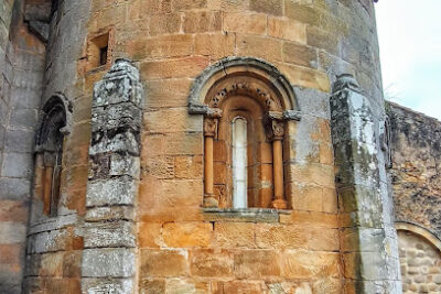 Iglesia de Santa Cecilia - Santiurde de Toranzo