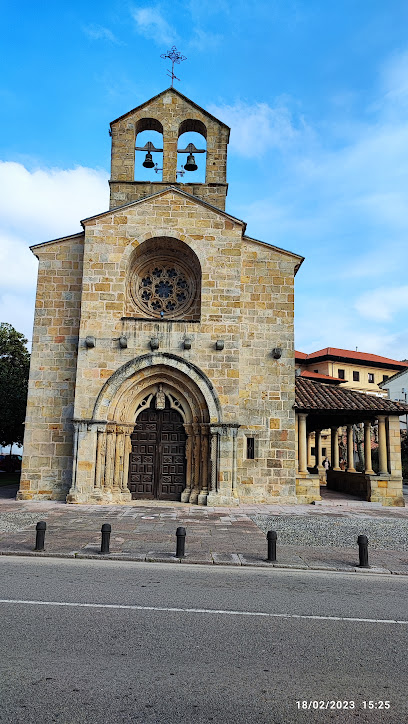 Iglesia de Santa María de la Oliva