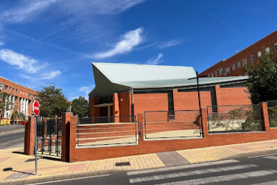 Iglesia Centro Pastoral Jesús Obrero - Cáceres