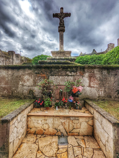 Fuente Santa del Santuario de la Virgen de Villaoril, Navia.