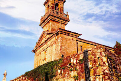 Igrexa de Santa María de Mourente - A Igrexa