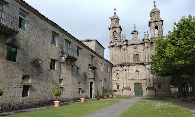 Claustro principal o procesional - Monasterio de Poio