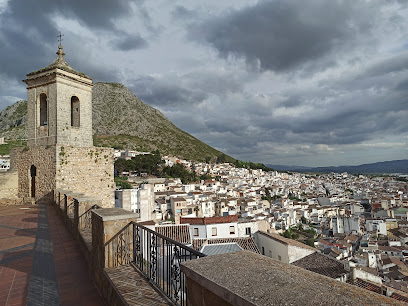 Santuario y Torre-Campanario de Santa María de la Villa