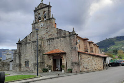Iglesia de San Félix . San Felices de Buelna ( Rivero ) Cantabria . España