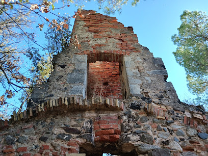 Castillo y Ermita de San Llop. Ruinas. - Sant Dalmai