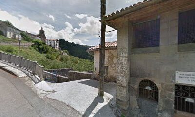 Gurutze Santu ermita - Régil