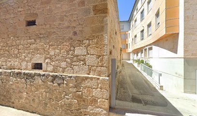 Iglesia de Santa María de la Vega. Restos